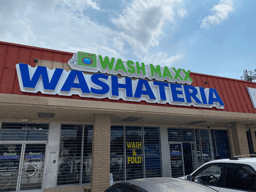 Spotless Washateria: The perfect place for your laundry